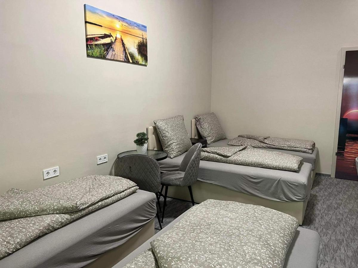 Kinizsi Udvar Apartmanhaz Balatonboglár Eksteriør billede