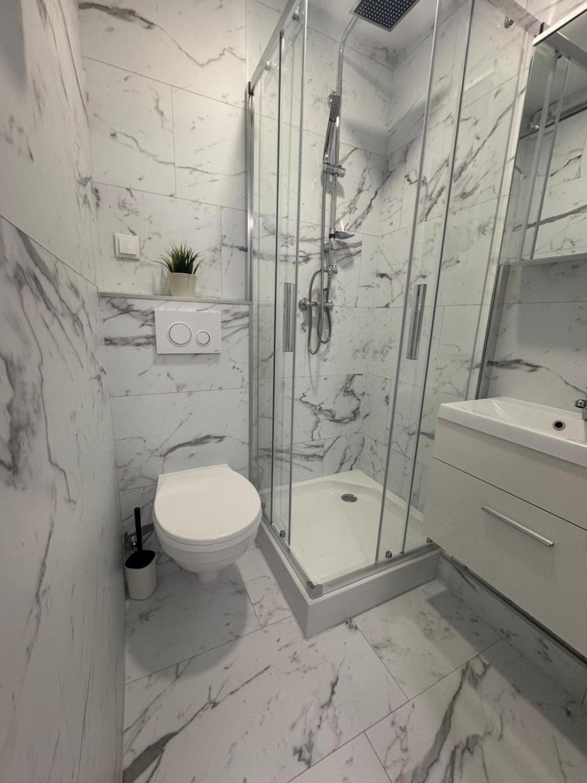 Kinizsi Udvar Apartmanhaz Balatonboglár Eksteriør billede