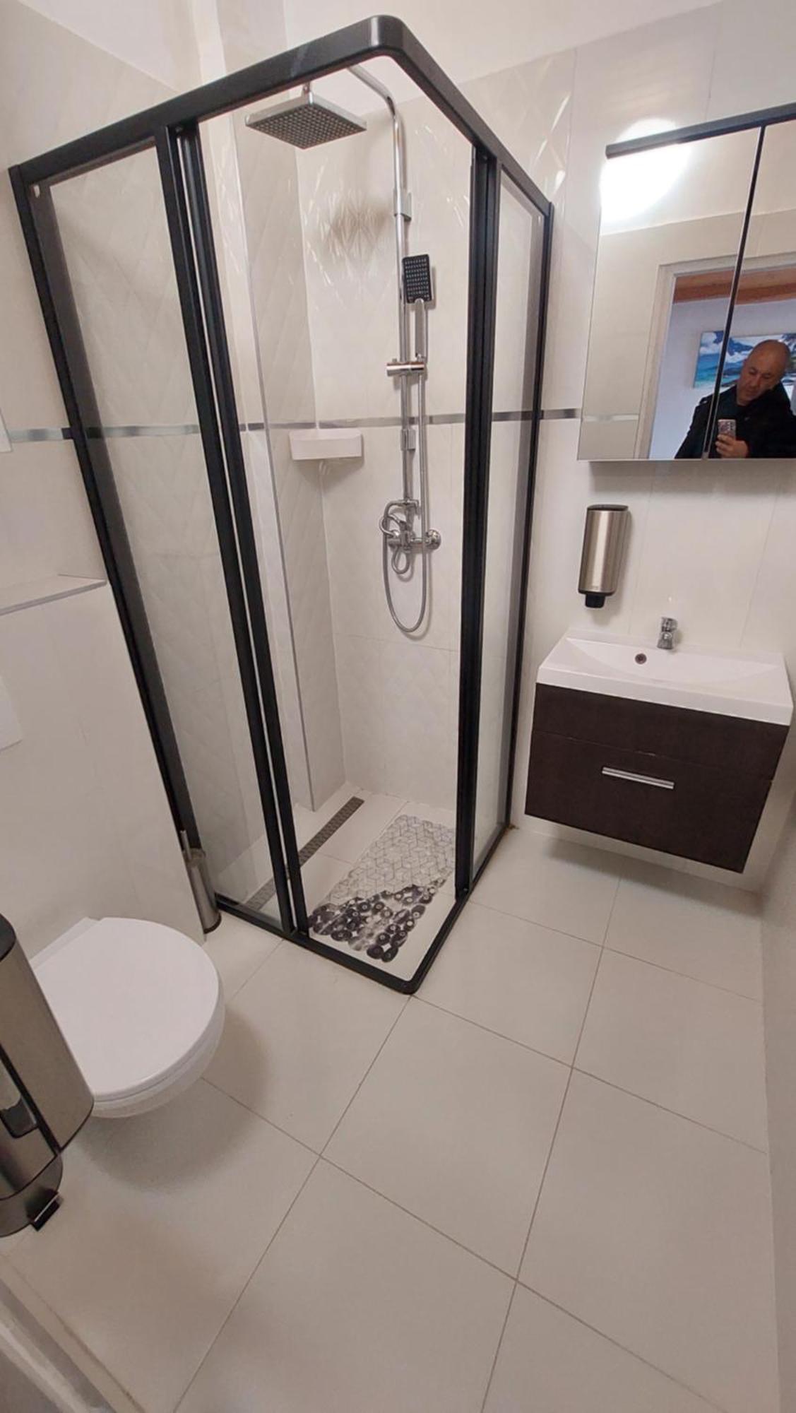 Kinizsi Udvar Apartmanhaz Balatonboglár Eksteriør billede