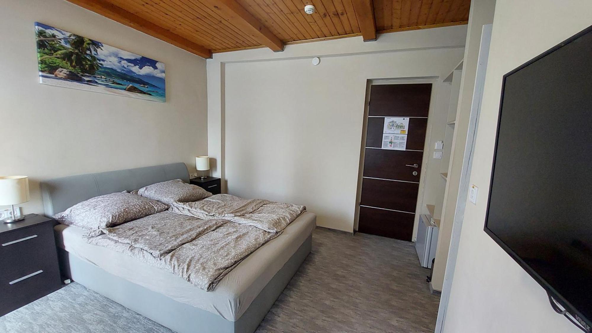 Kinizsi Udvar Apartmanhaz Balatonboglár Eksteriør billede