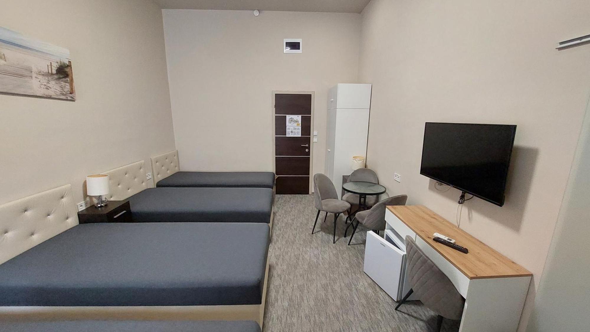 Kinizsi Udvar Apartmanhaz Balatonboglár Eksteriør billede